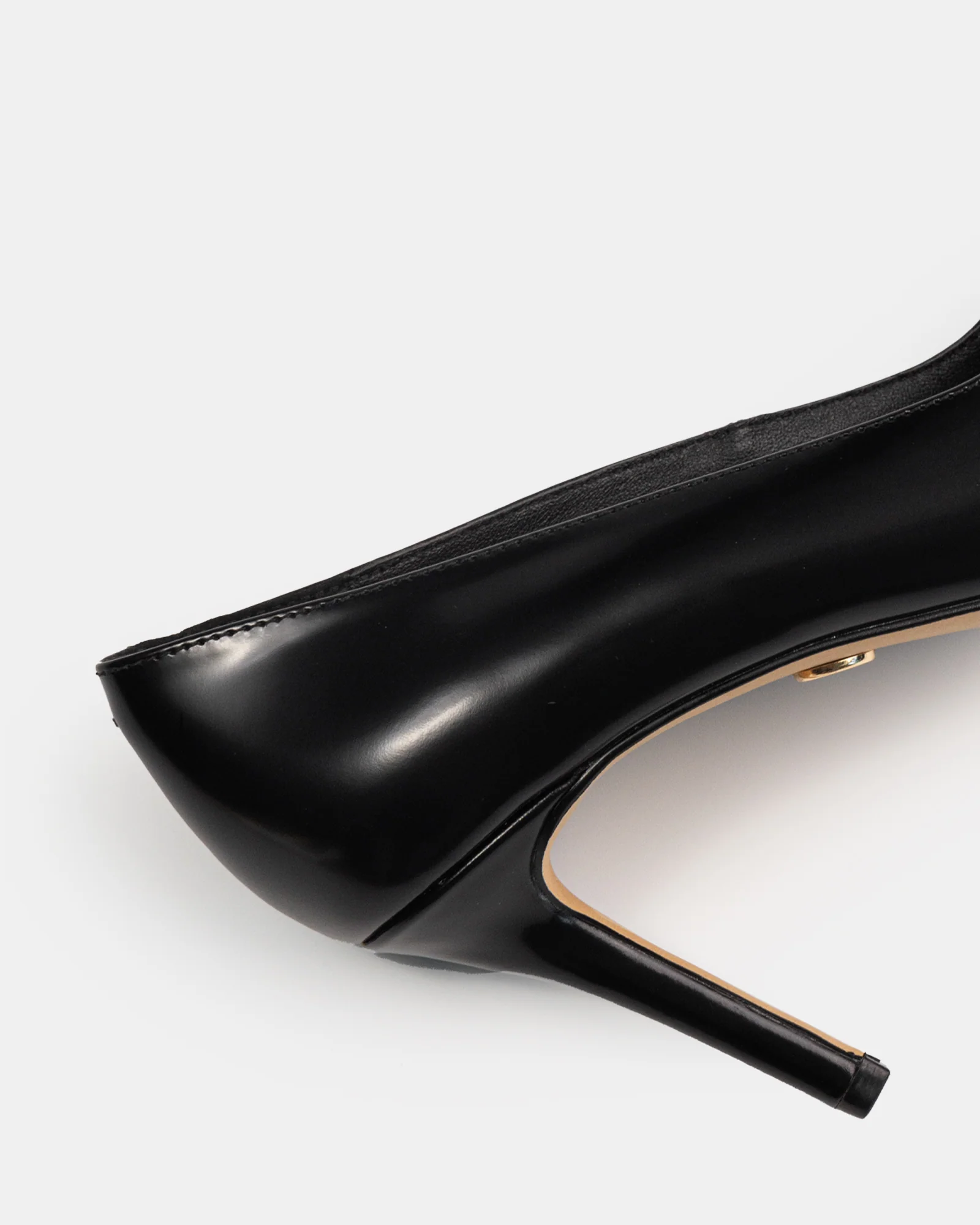 Ravyn Black Shiny Leather Pump - Image 3