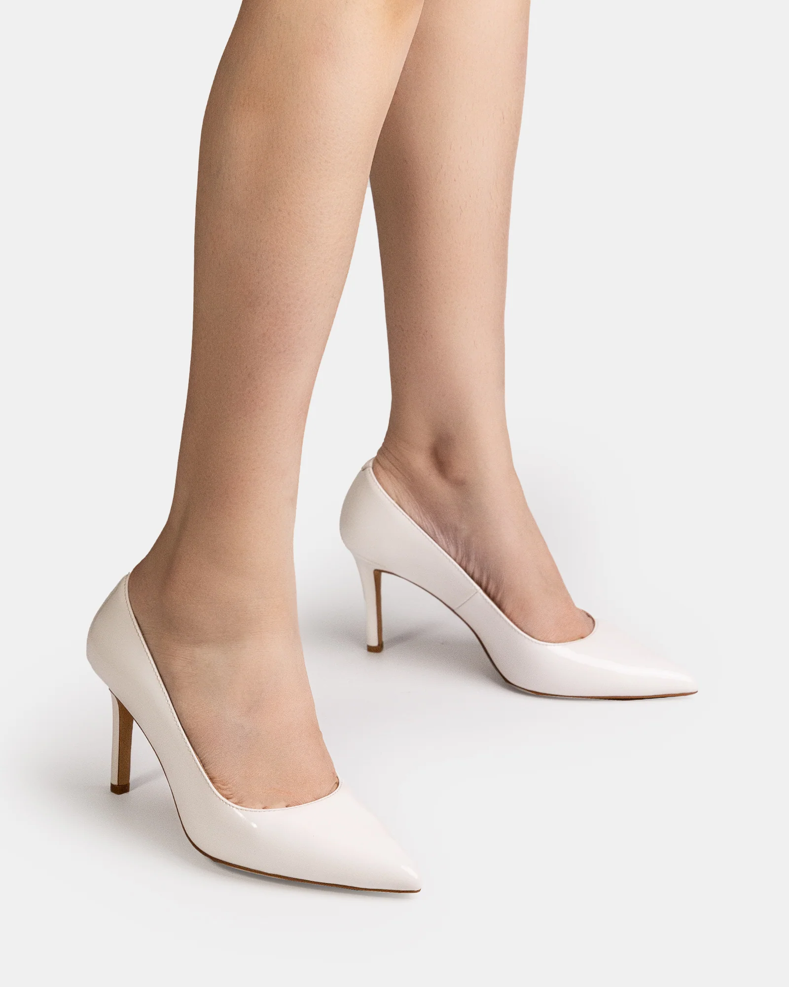 Ravyn Optic White Leather Pump - Image 7