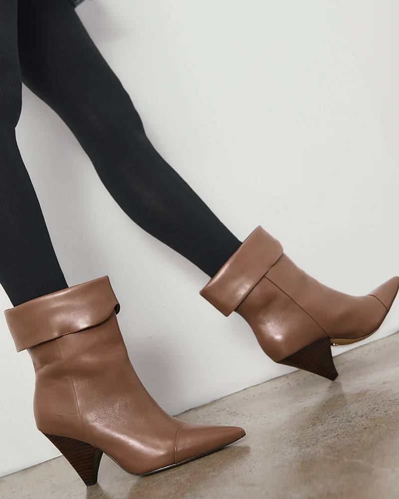 Somerton Mushroom Leather Ankle Boot - Image 7