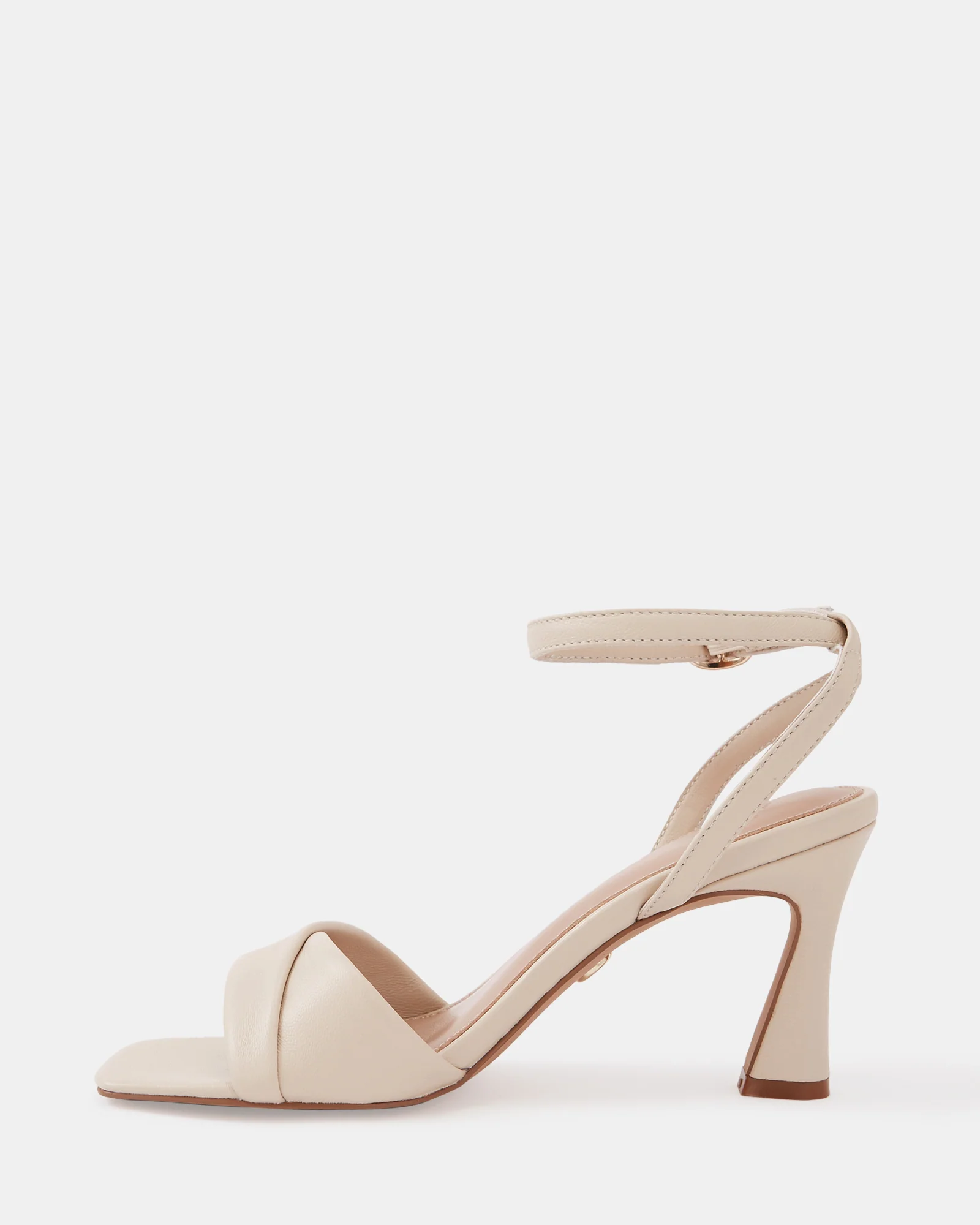 Yolanda Vintage Ivory Leather Flared Heel - Image 6